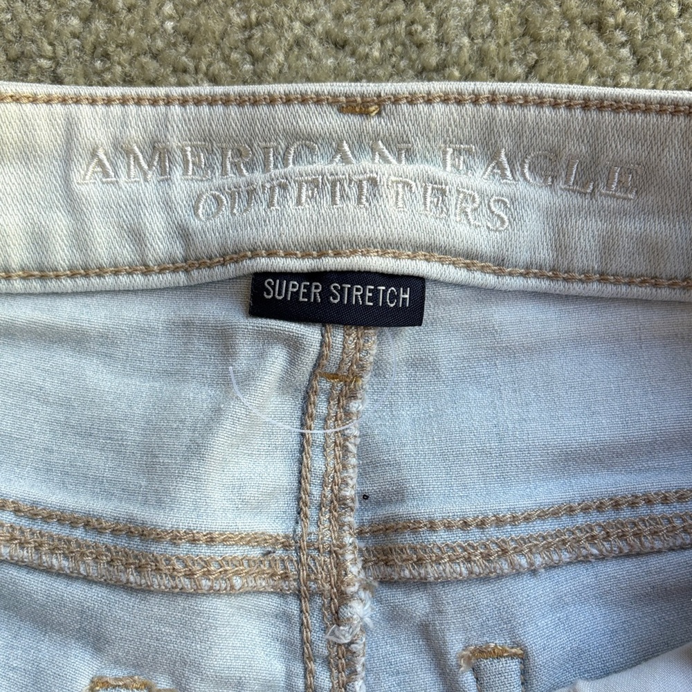 🪷American Eagle Outfitters Super Stretch Light Wash Blue Denim Shorts - Picture 8 of 9
